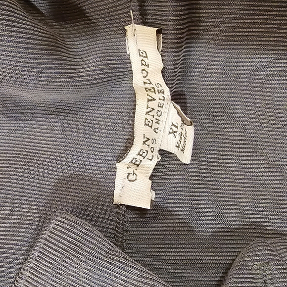 Cute button-up collared tank - Picture 3 of 3